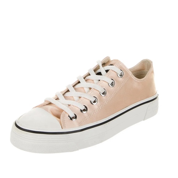 NIB Auth Marc Jacobs Low Top Sneaker - Picture 3 of 16